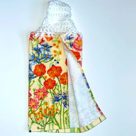 Relisted See New Listing HAND CRAFTED Crochet Floral Hanging Kitchen Hand Towels - Picture 8 of 9